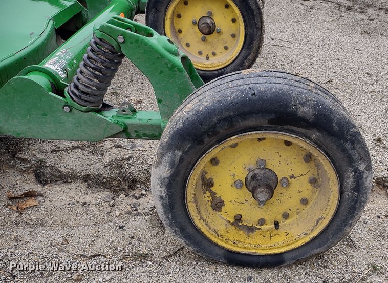 image for item DR8273 John Deere HX15  batwing rotary mower