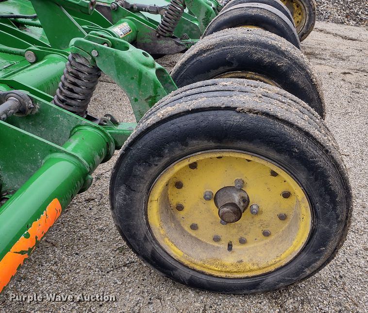 image for item DR8273 John Deere HX15  batwing rotary mower