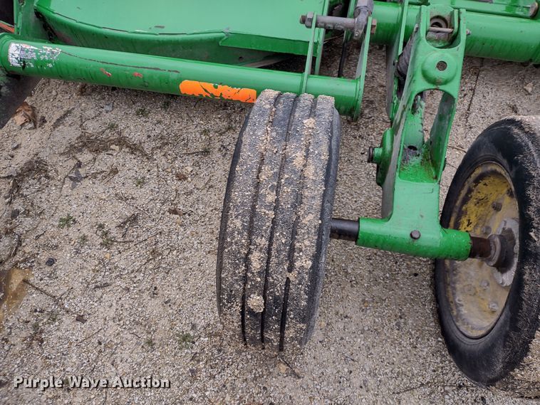 image for item DR8273 John Deere HX15  batwing rotary mower