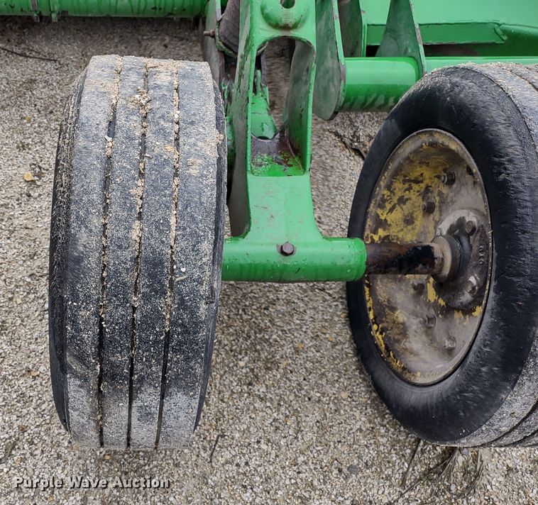 image for item DR8273 John Deere HX15  batwing rotary mower