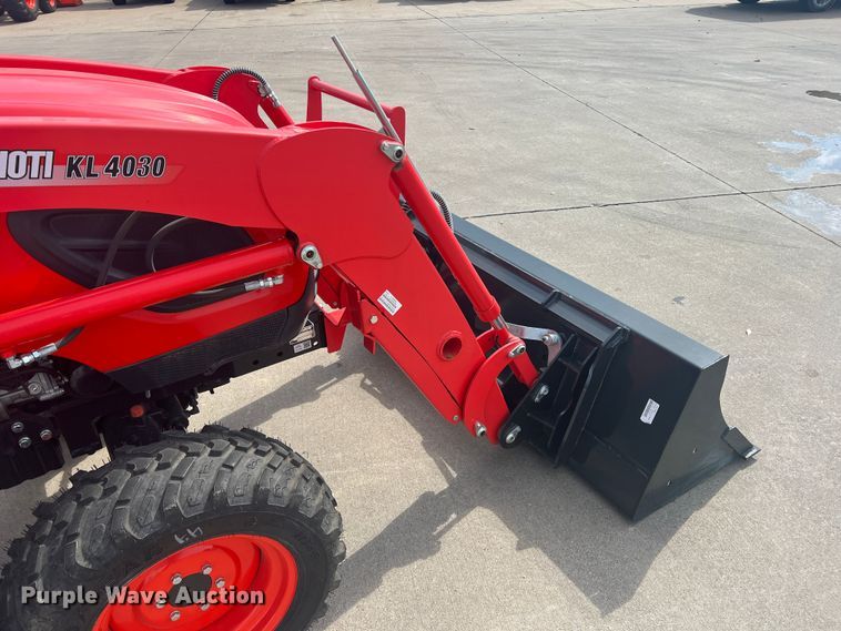 image for item DS2843 Kioti CK3510  MFWD tractor