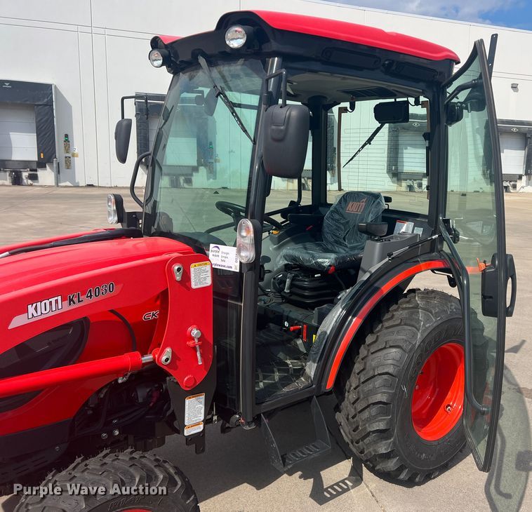image for item DS2843 Kioti CK3510  MFWD tractor
