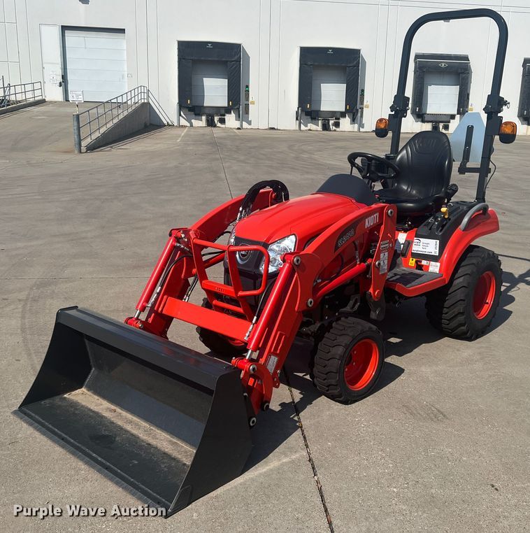 image for item DS2844 Kioti CS2220H  MFWD tractor