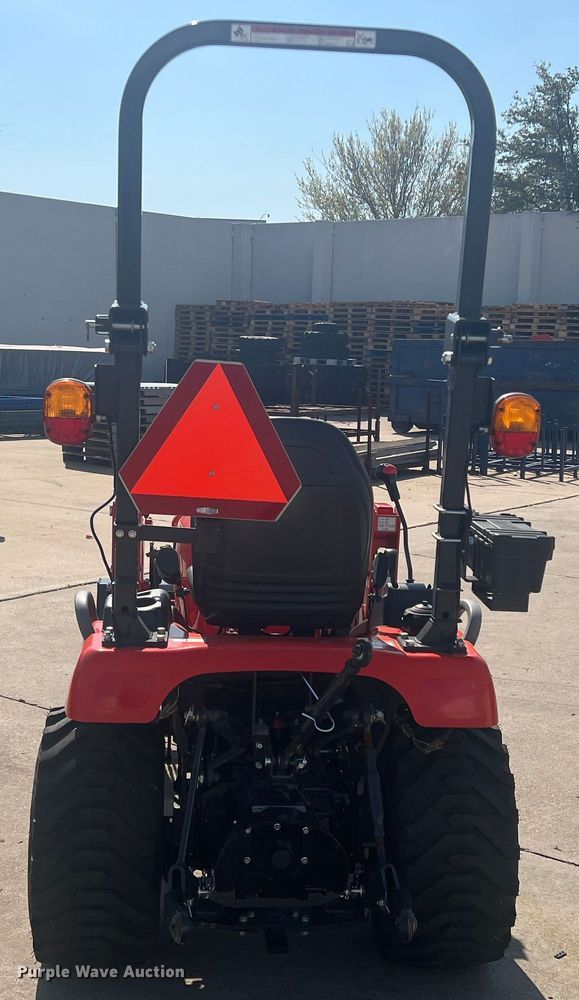 image for item DS2844 Kioti CS2220H  MFWD tractor