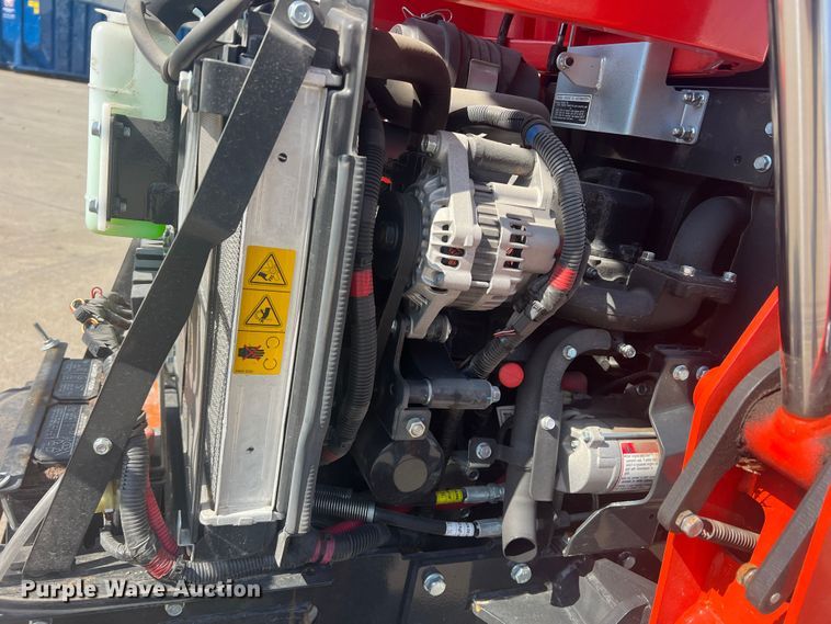 image for item DS2844 Kioti CS2220H  MFWD tractor