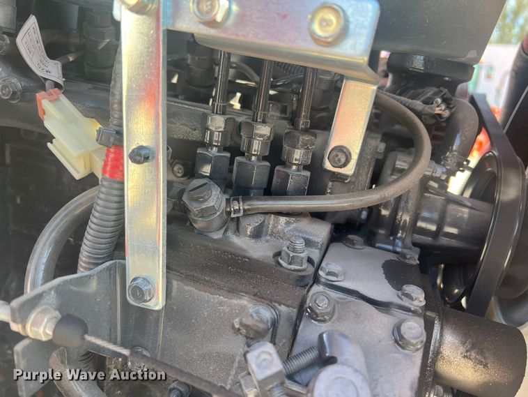 image for item DS2844 Kioti CS2220H  MFWD tractor