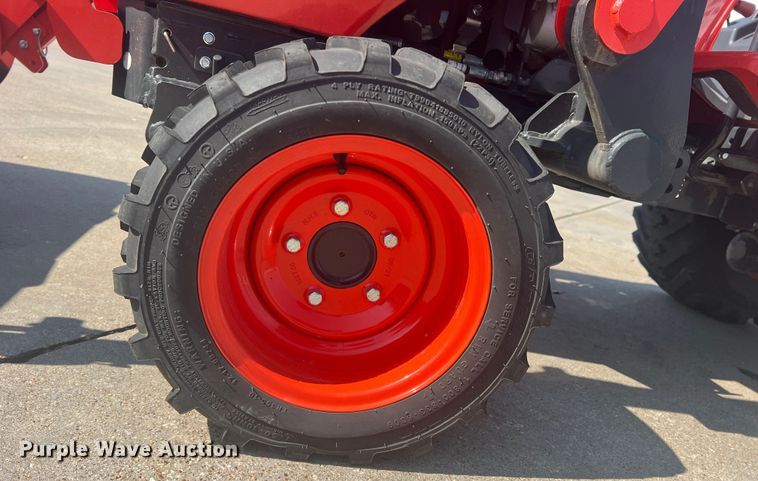 image for item DS2844 Kioti CS2220H  MFWD tractor