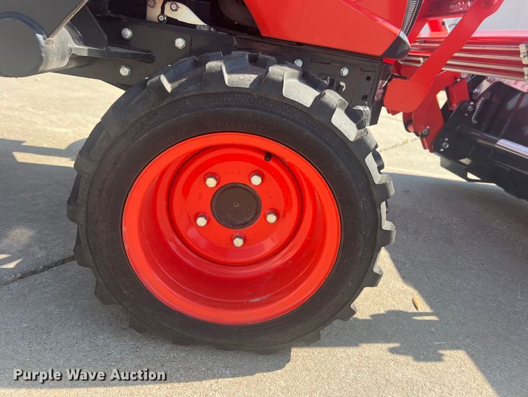 image for item DS2844 Kioti CS2220H  MFWD tractor