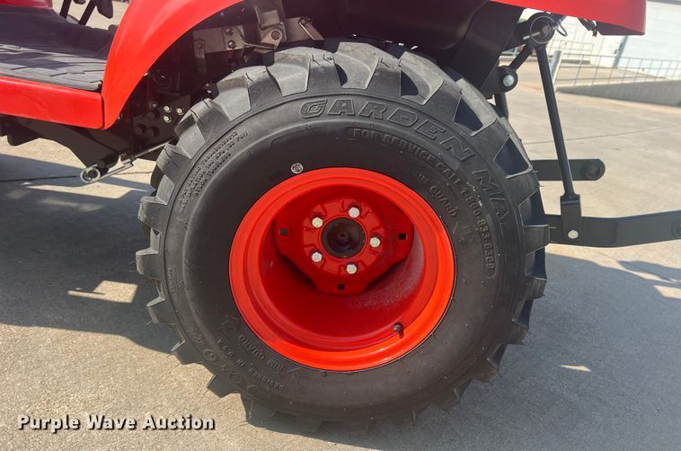 image for item DS2844 Kioti CS2220H  MFWD tractor