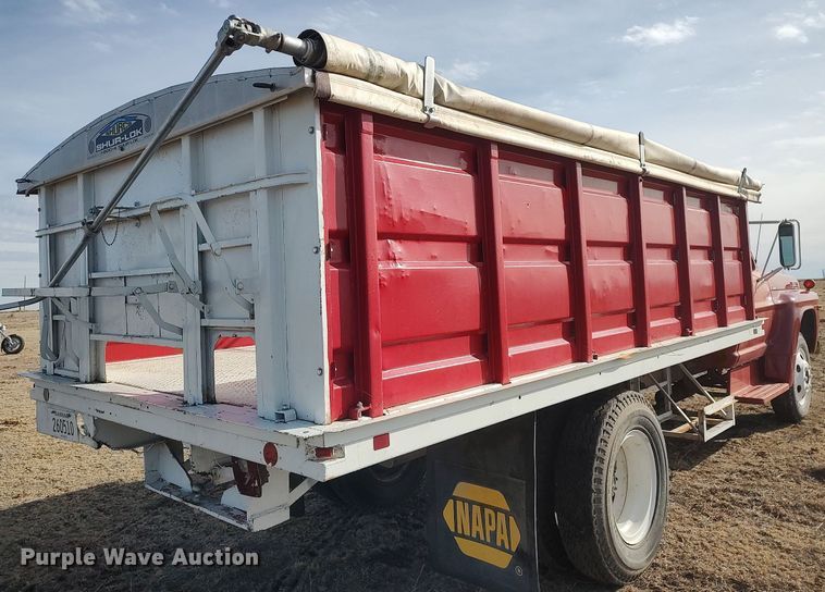 image for item GP9604 1970 Ford F600  grain truck