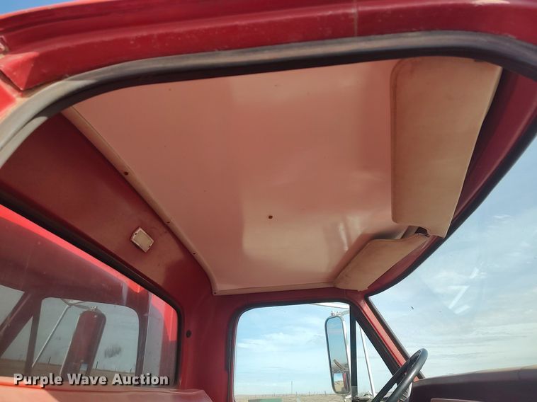 image for item GP9604 1970 Ford F600  grain truck