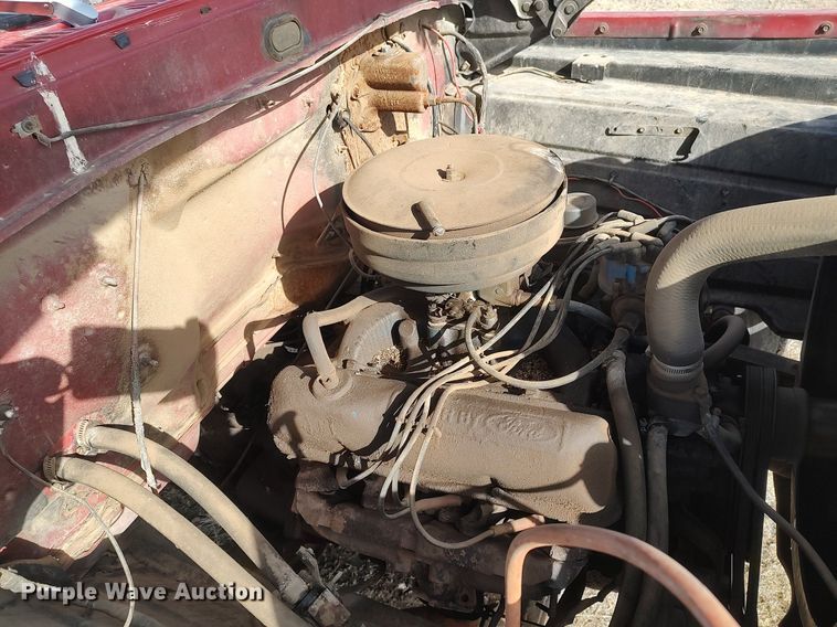 image for item GP9604 1970 Ford F600  grain truck