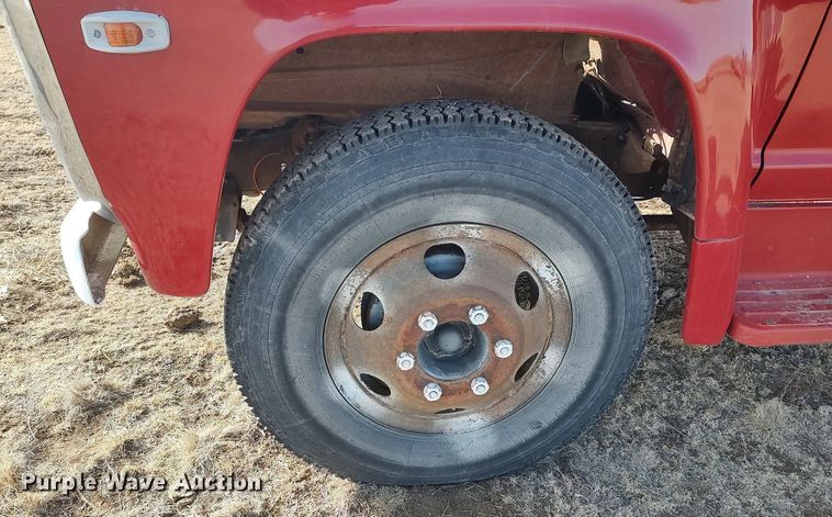 image for item GP9604 1970 Ford F600  grain truck