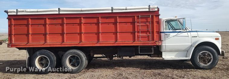 image for item GP9605 1970 Chevrolet C60  grain truck