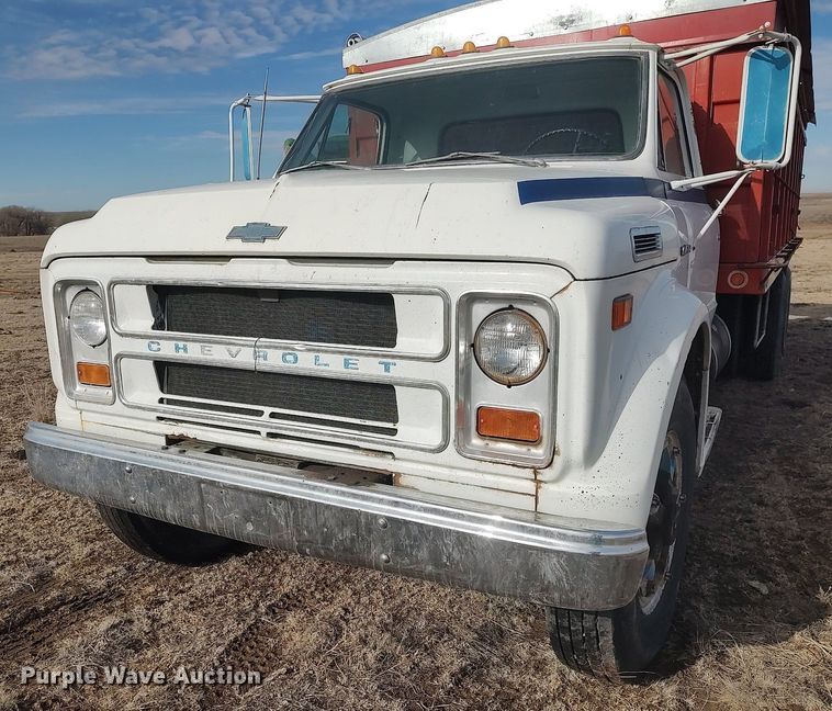 image for item GP9605 1970 Chevrolet C60  grain truck