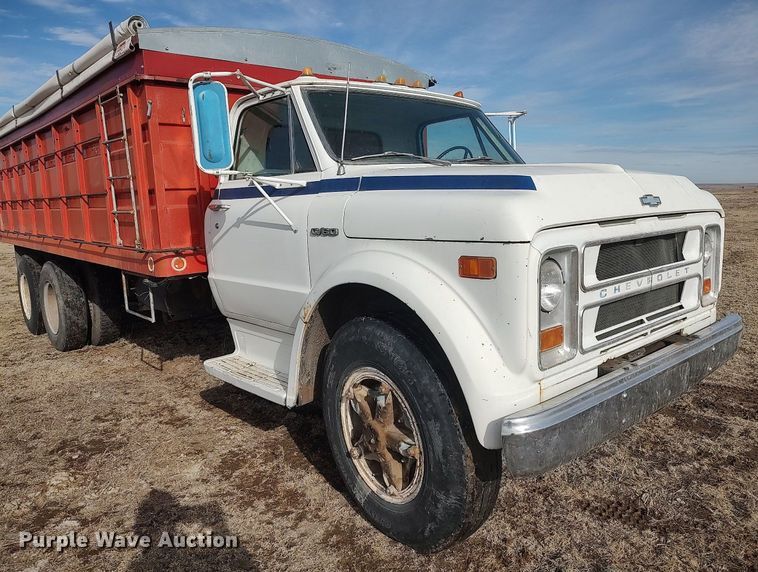 image for item GP9605 1970 Chevrolet C60  grain truck