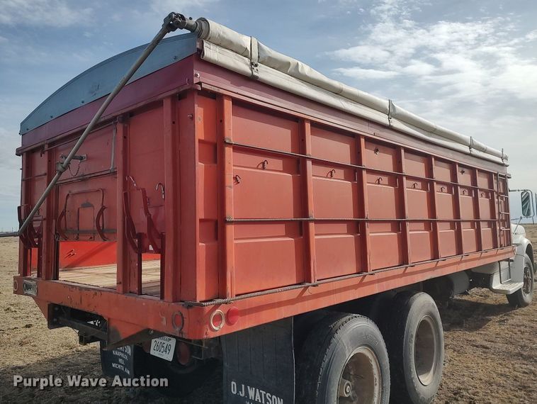 image for item GP9605 1970 Chevrolet C60  grain truck