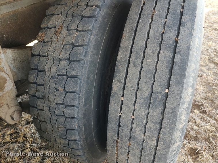 image for item GP9605 1970 Chevrolet C60  grain truck