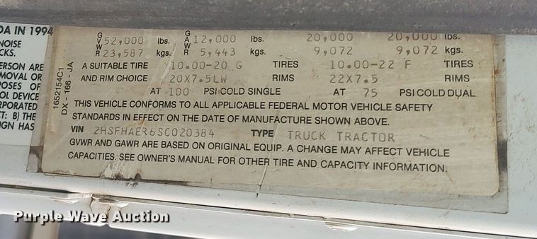 image for item GP9607 1995 International 9400  grain truck