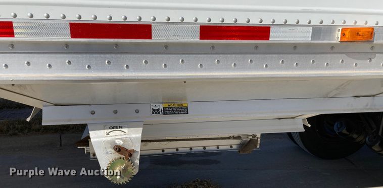 image for item HN9813 2009 Wilson DWH-501 PaceSetter  Ag Hopper grain trailer