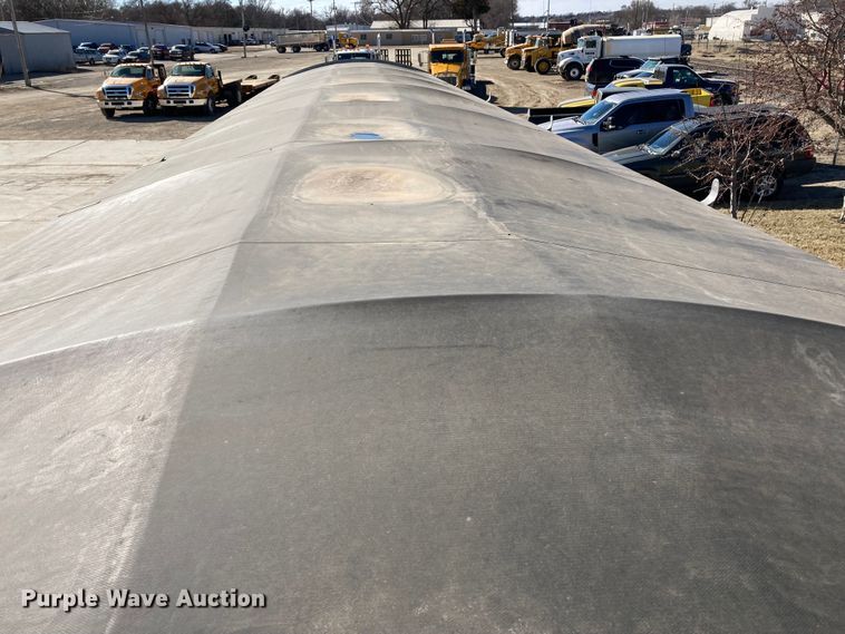 image for item HN9813 2009 Wilson DWH-501 PaceSetter  Ag Hopper grain trailer