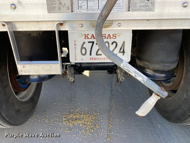 image for item HN9813 2009 Wilson DWH-501 PaceSetter  Ag Hopper grain trailer