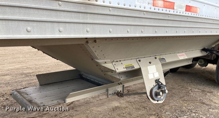 image for item HN9818 2000 Timpte Super Hopper  grain trailer