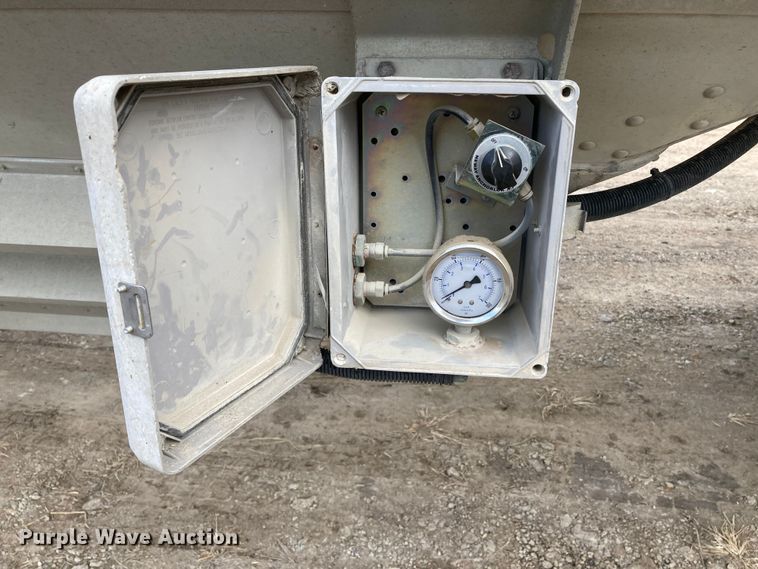 image for item HN9818 2000 Timpte Super Hopper  grain trailer