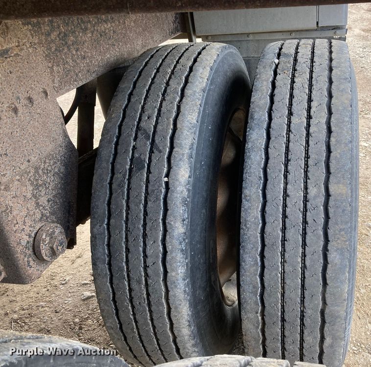 image for item HN9818 2000 Timpte Super Hopper  grain trailer