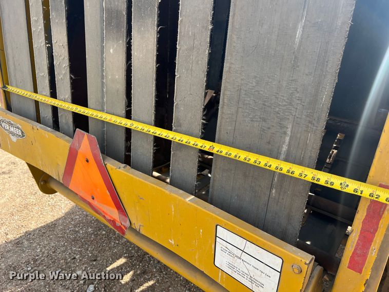 image for item JL9337 Vermeer 605F  round baler