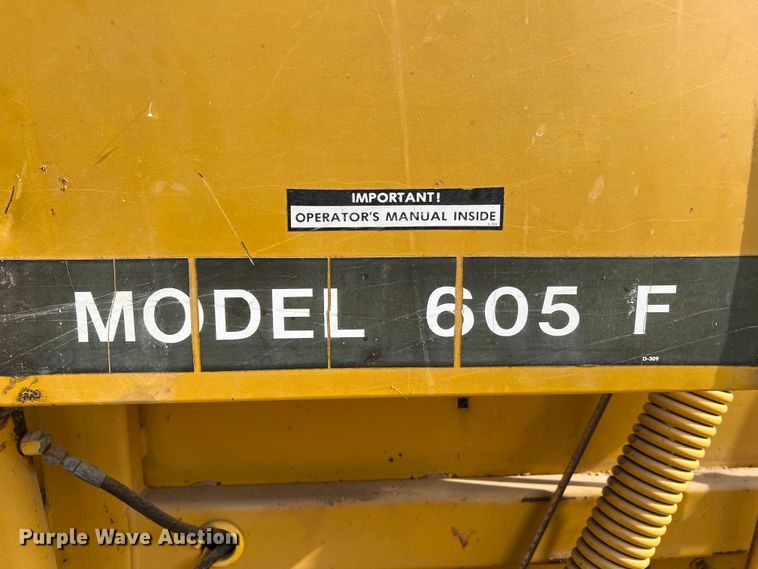 image for item JL9337 Vermeer 605F  round baler