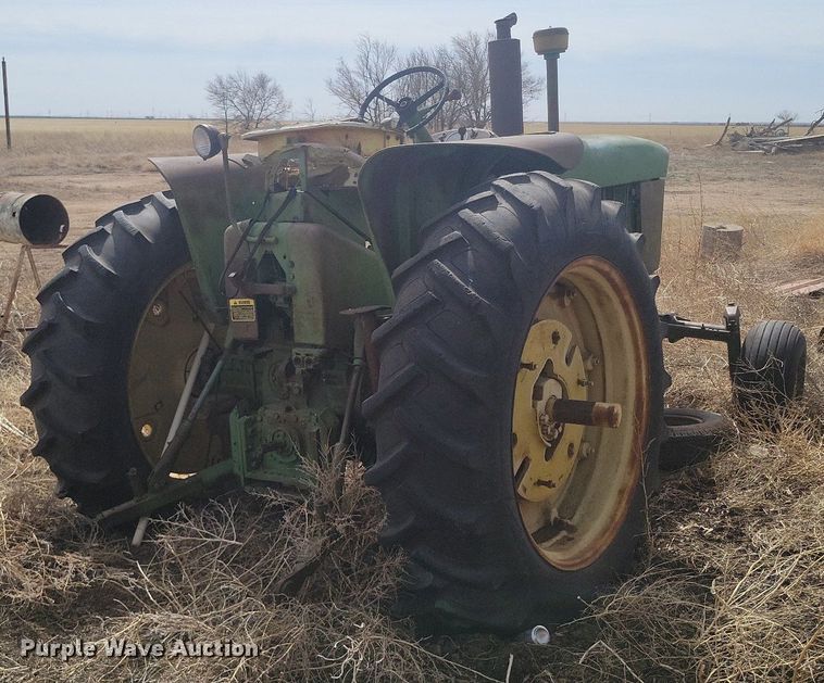 image for item KD9275 John Deere 3010  tractor