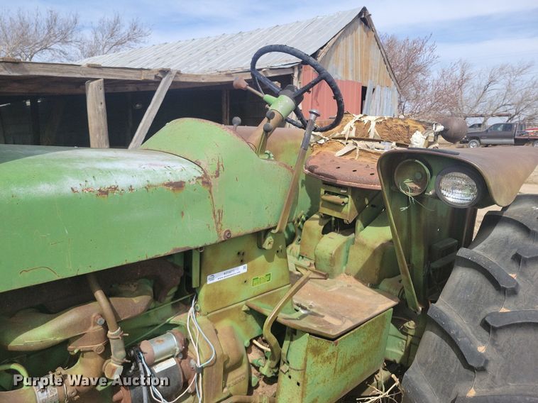 image for item KD9275 John Deere 3010  tractor