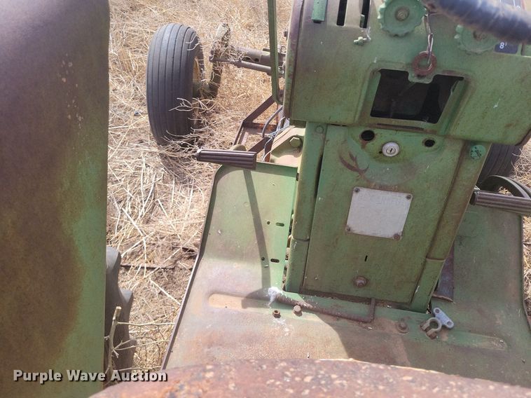 image for item KD9275 John Deere 3010  tractor