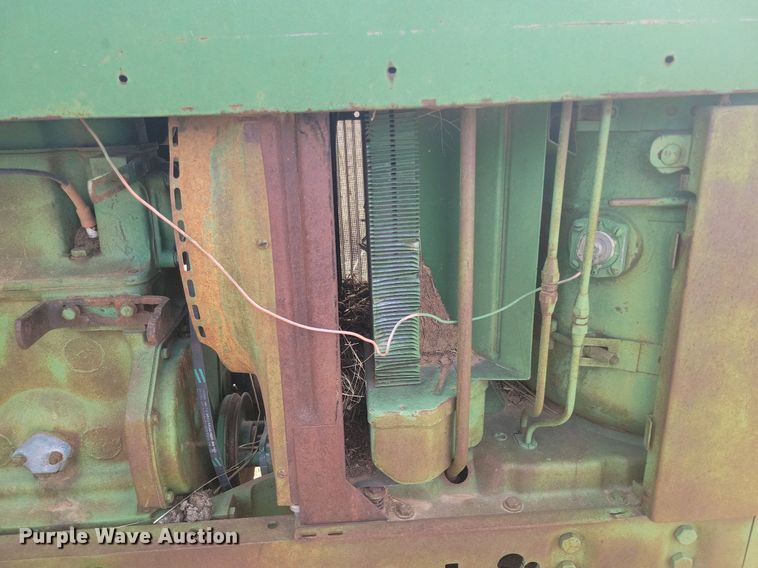 image for item KD9275 John Deere 3010  tractor