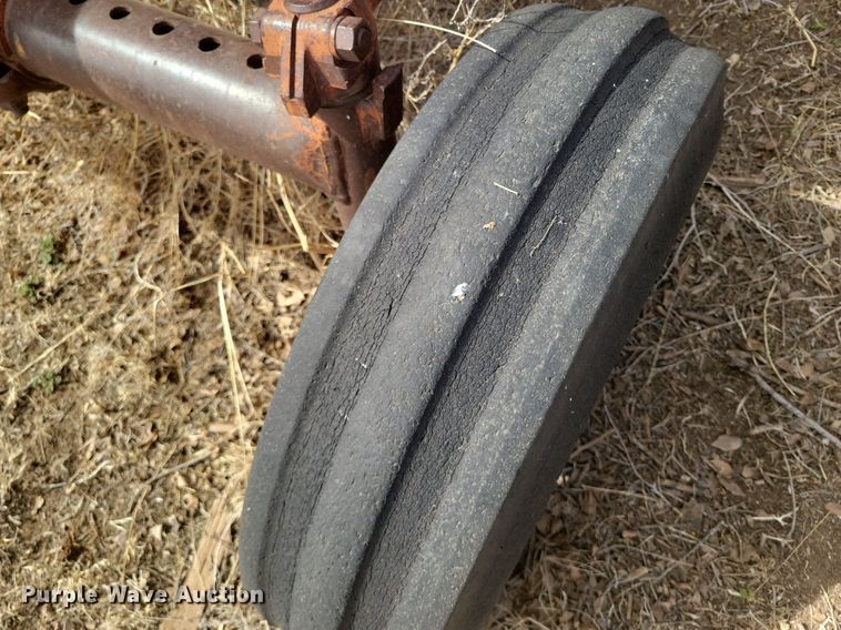 image for item KD9276 International Farmall 806  tractor