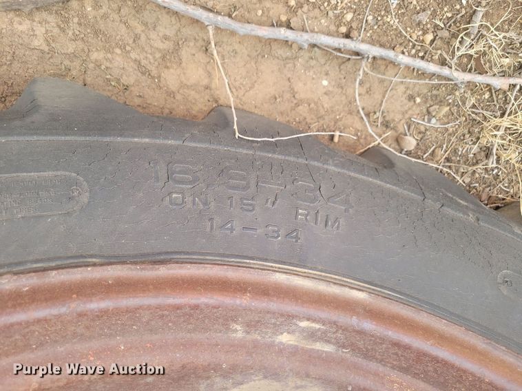 image for item KD9276 International Farmall 806  tractor