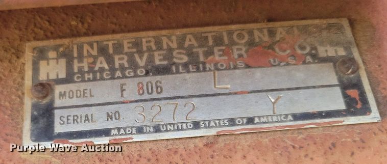 image for item KD9276 International Farmall 806  tractor