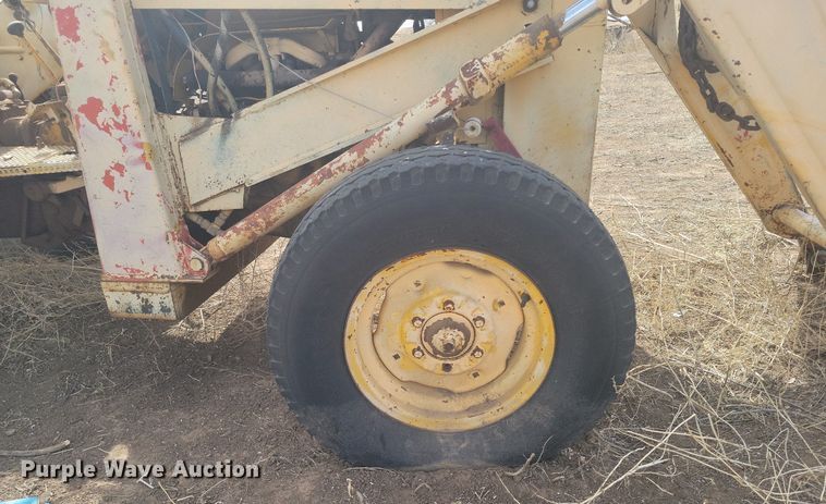 image for item KD9277 Massey Ferguson  tractor