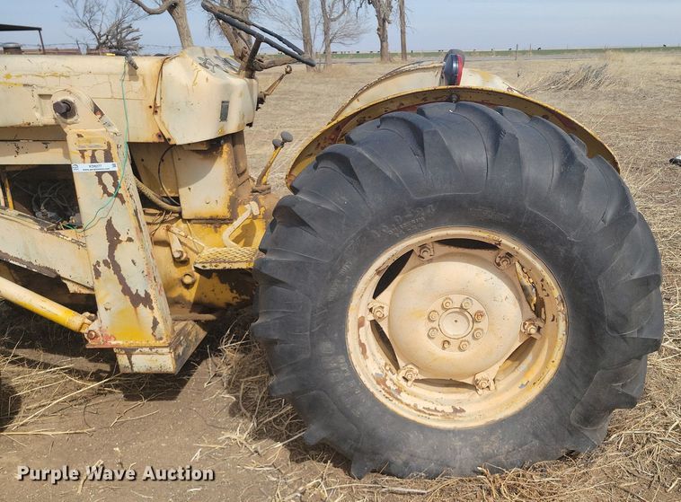 image for item KD9277 Massey Ferguson  tractor