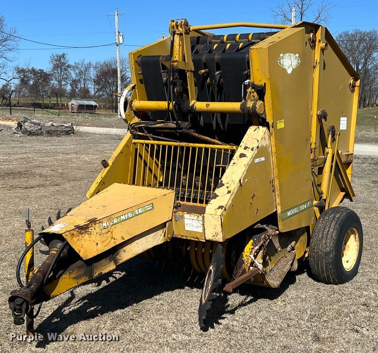 image for item KR9541 Vermeer 504F  round baler