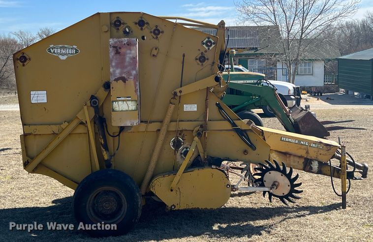 image for item KR9541 Vermeer 504F  round baler