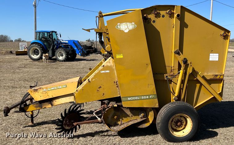 image for item KR9541 Vermeer 504F  round baler