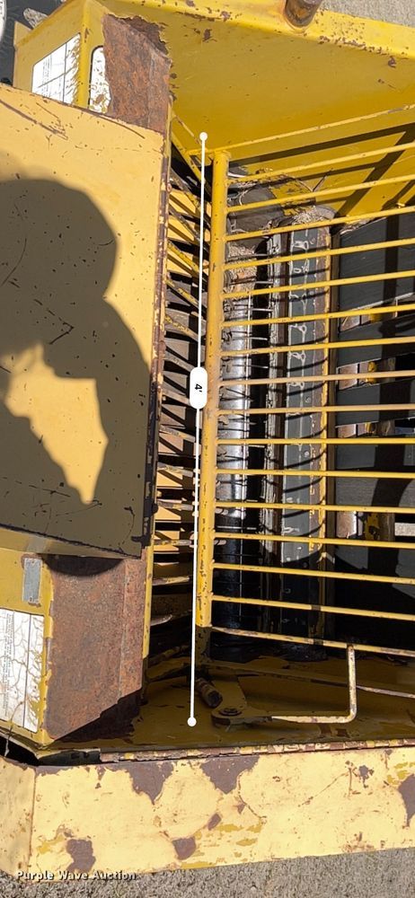 image for item KR9541 Vermeer 504F  round baler