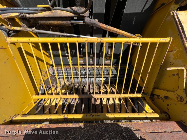 image for item KR9541 Vermeer 504F  round baler