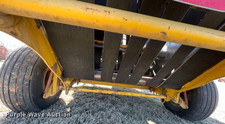 image for item KR9541 Vermeer 504F  round baler
