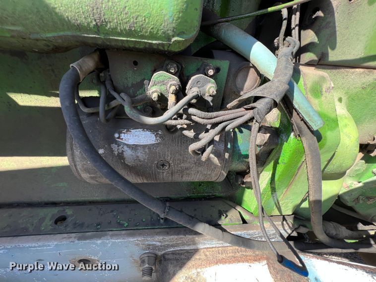 image for item KR9542 John Deere 4010  tractor