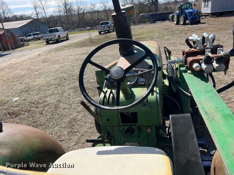 image for item KR9542 John Deere 4010  tractor