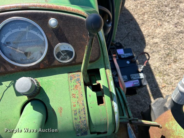 image for item KR9542 John Deere 4010  tractor