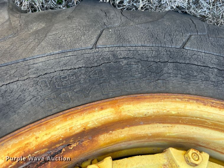 image for item KR9542 John Deere 4010  tractor